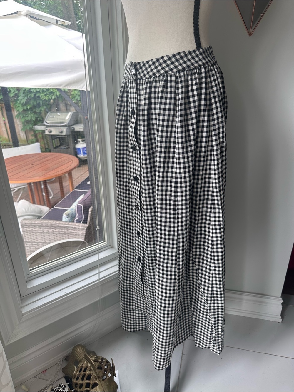 PRIV Women’s Black & White Gingham Maxi Skirt with Front Buttons - Picture 2 of 7